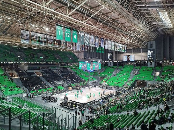 “伊蒂哈德的新7号，蓝月军团右边路的关键拼图”｜NBA买球网站首页（封面配图）